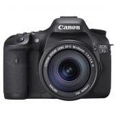 Canon EOS-7D dslr with 18-135mm Kit Lens